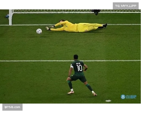 实时：乌迪内斯门将扑出关键点球，力保球门不失